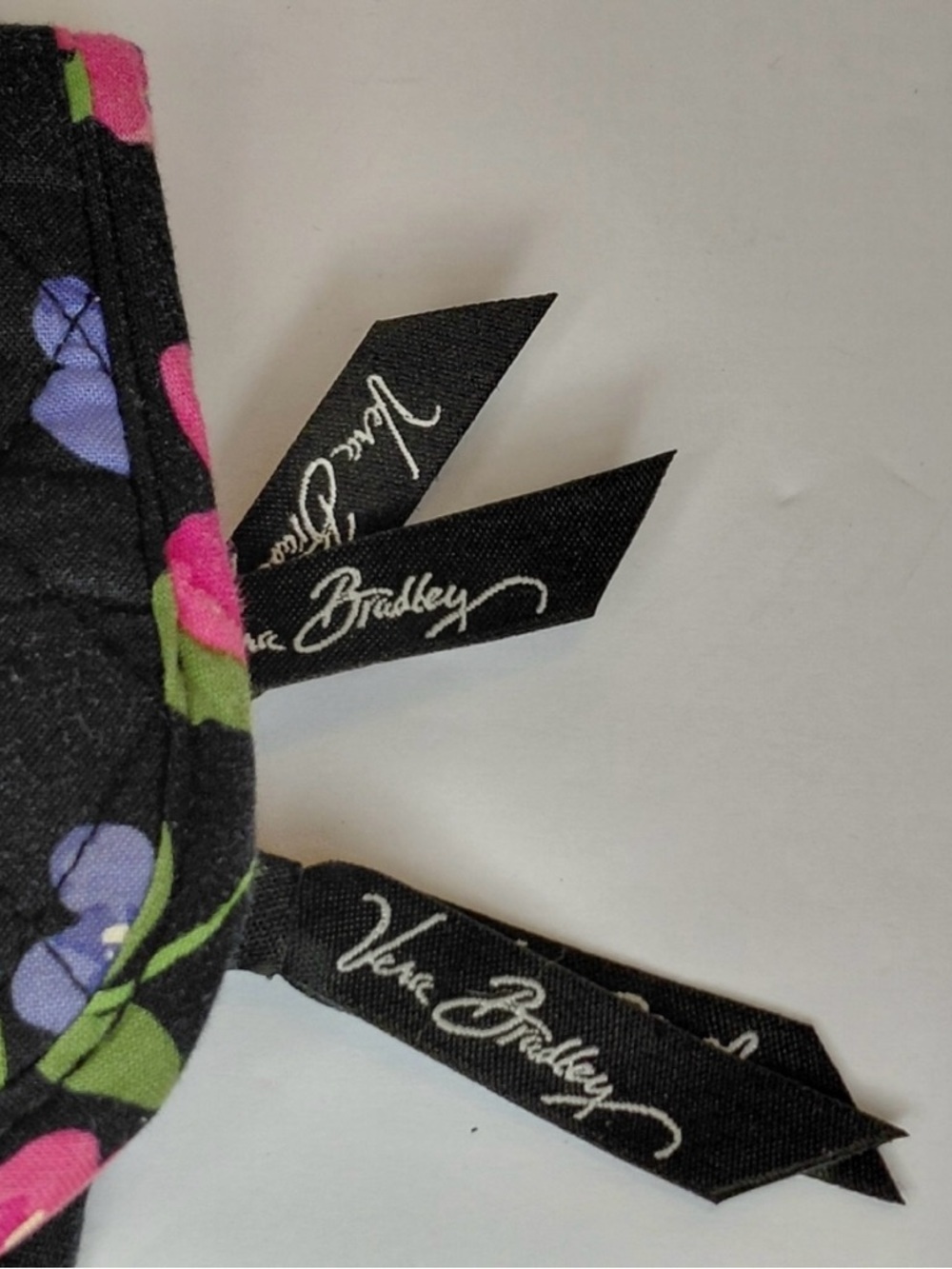 Vera Bradley Wildflower Garden Cottage Floral Organizer Cosmetic Bag Medium Size - Picture 7 of 7